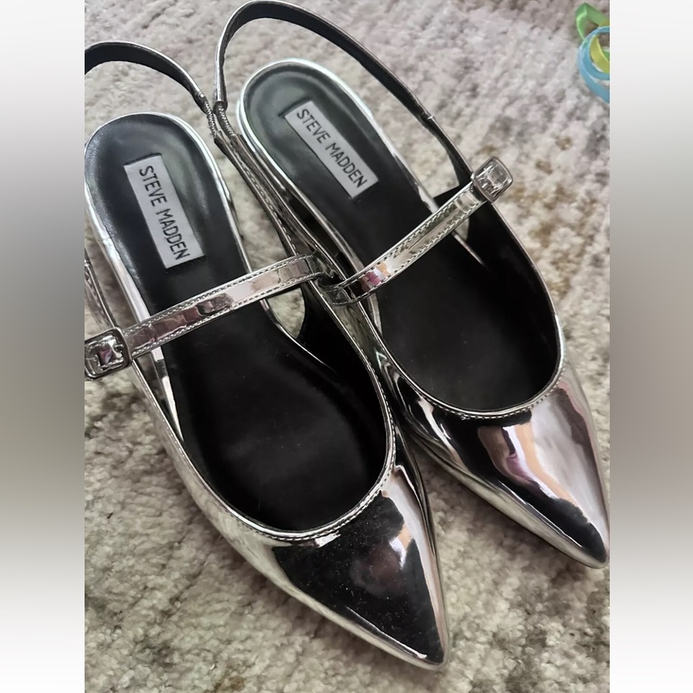 SOLD | Steve Madden | Metallic Silver Flat Point Toe Slingback Low Square Heel 8